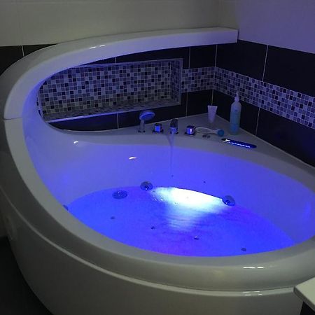Chambres D'Hotes Au Coin Du Spa 볼로뉴쉬르메르 외부 사진